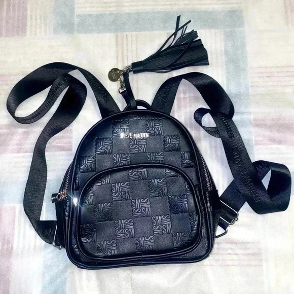 Steve Madden Backpack  🎒 new condition - Picture 1 of 7